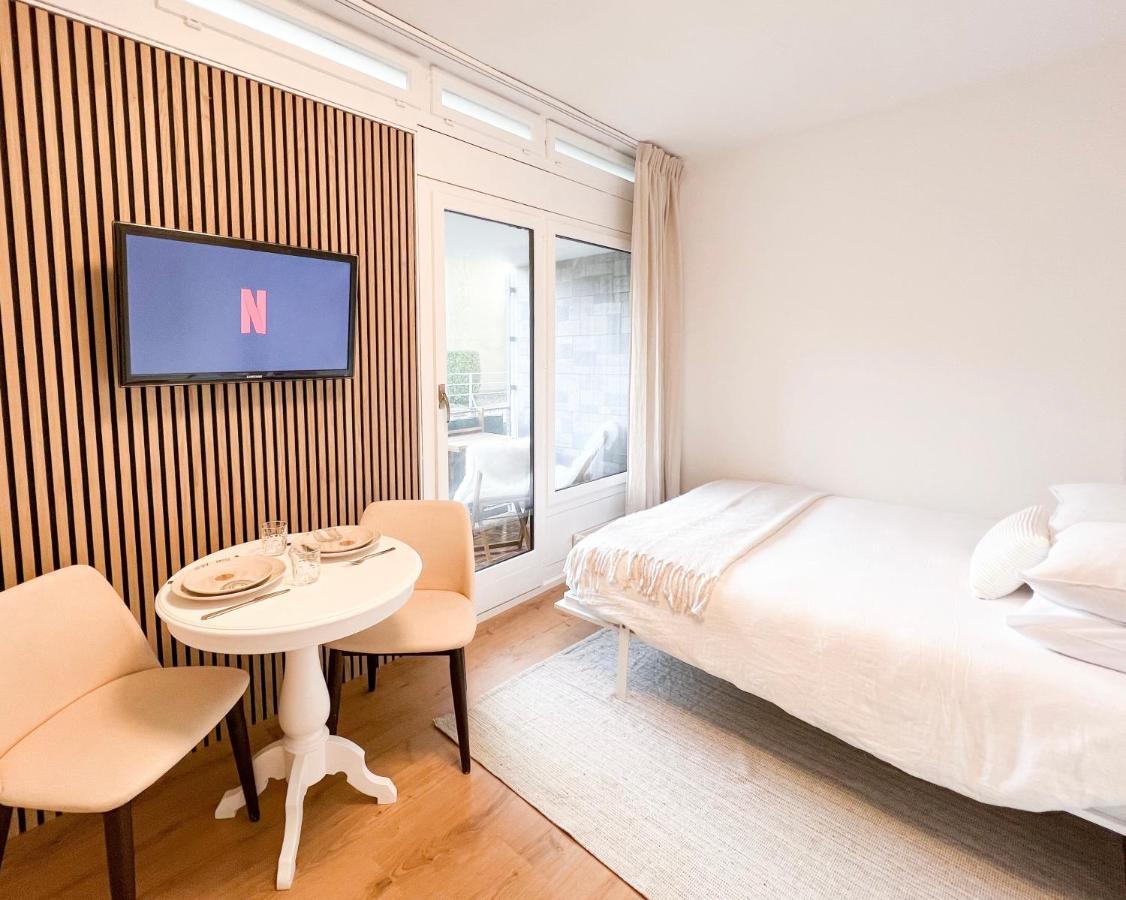 Bright Tiny Studio - Shared Pool & Sauna - Free Parking - Air Condition Muralto Экстерьер фото