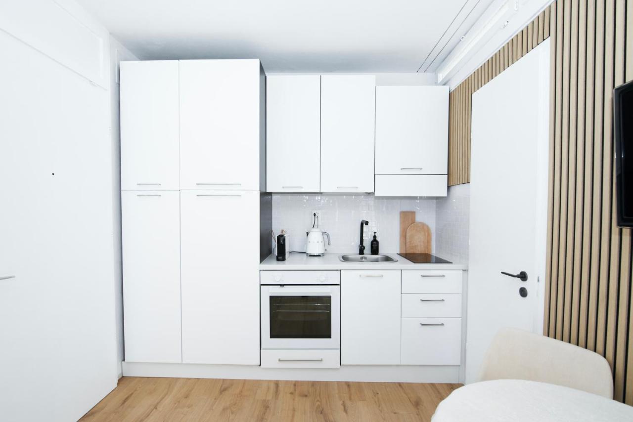 Bright Tiny Studio - Shared Pool & Sauna - Free Parking - Air Condition Muralto Экстерьер фото